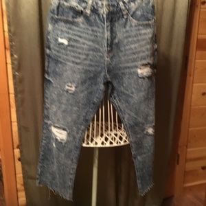 NWT Rue21 Relaxed Crop Jeans